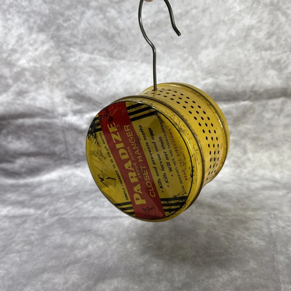 Vintage 1947 EMPTY Paradize Closet Hanger Metal Moth Tin  Movie Prop COLLECTIBLE